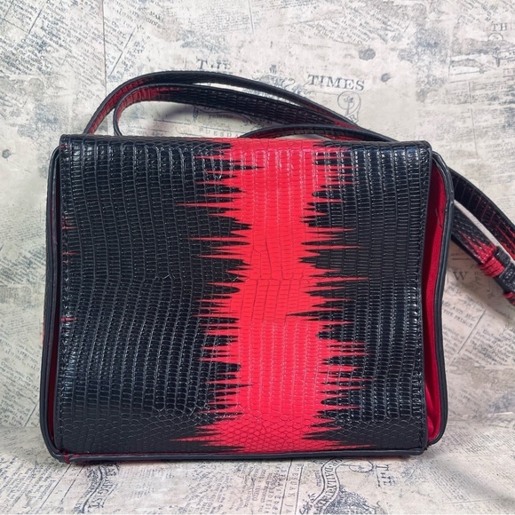 Sondra Roberts Square crossbody red and black bag - Picture 1 of 13